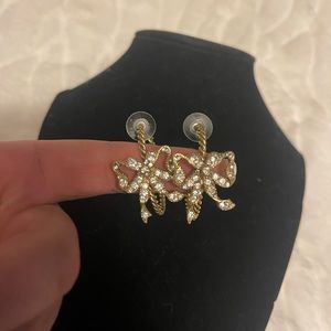 EUC Betsey Johnson hoop earrings